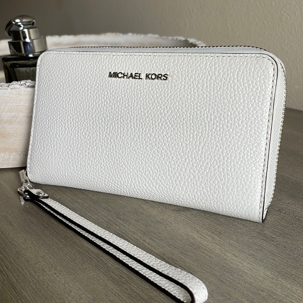 Michael Kors jet set phone case